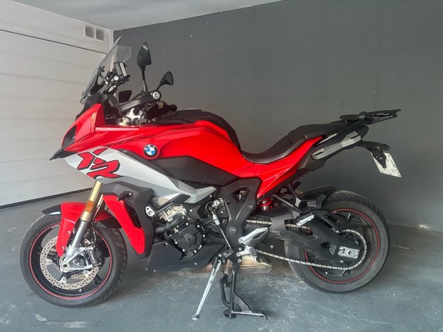 BMW S 1000 XR Roja y Plata