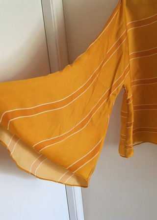 Top, blusa de seda amarillo de Anthropologie XS