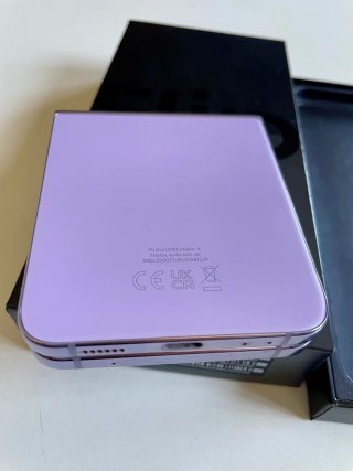 Samsung Galaxy Z Flip4 Morado 5G