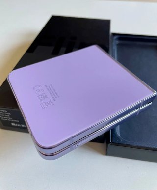 Samsung Galaxy Z Flip4 Morado 5G