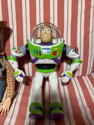 Restauración de buzz y woody