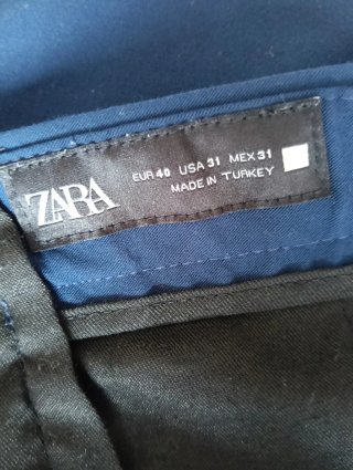 Traje Zara azul marino impecable