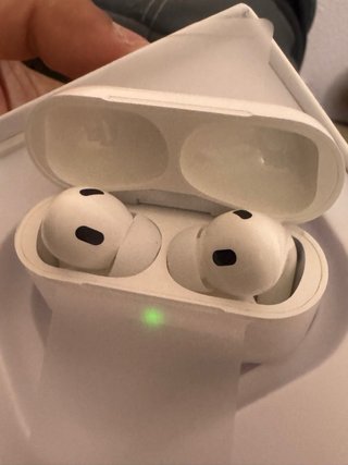 Apple Watch Ultra 2  Airpods pro 2