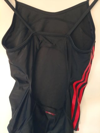 Bañador Adidas vintage deportivo negro y rojo