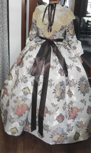 Traje de Fallera Oro y Blanco
