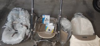 Carrito de bebé con bolso a juego