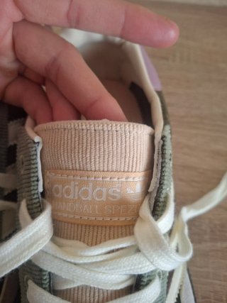 Adidas Handball Spezial unisex.