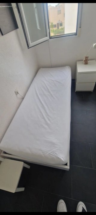 Cama  completa individual blanca de madera