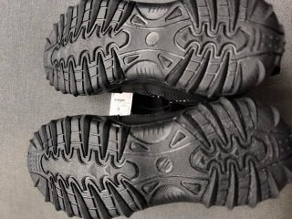 Zapatillas montaña niño T29 nuevas