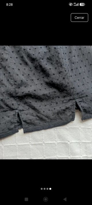 Vestido negro corto con tirantes