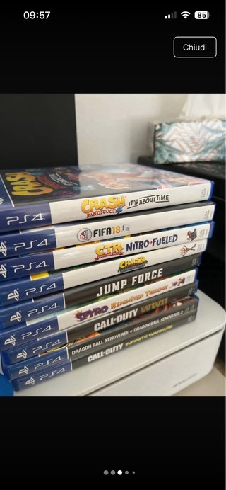 PS4 + 2 Joystick + 9 Giochi
