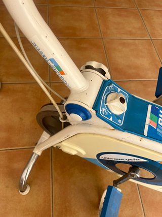 Bicicleta Estática BH Azul