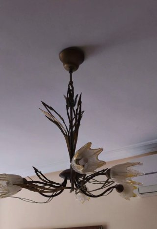 Lámpara forja floral 6 tulipas LED