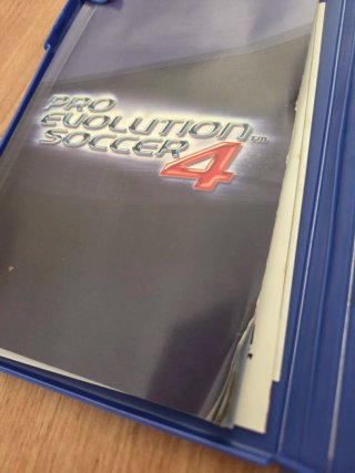 Pro Evolution Soccer 4 PS2