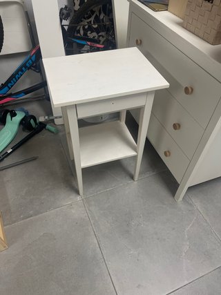 Juego de mesita de noche IKEA blanca
