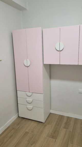 Armario infantil IKEA rosa/blanco