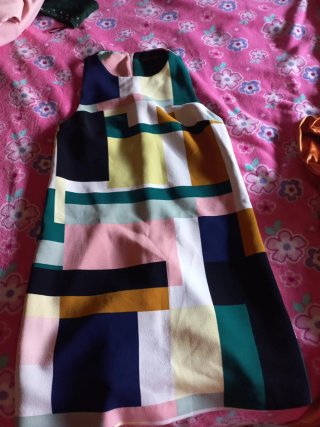 Lote de vestidos+regalo bañador y braguita bikini