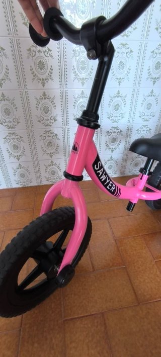 Bicicleta sin pedales Sawyer rosa