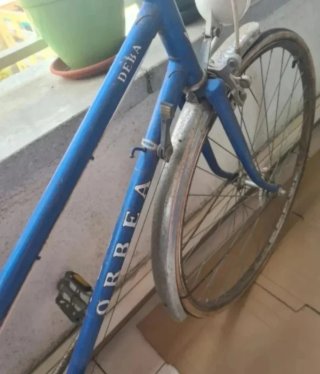 Bicicleta Orbea azul Para restaurar