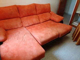 Sofá Chaiselongue Naranja y Marrón