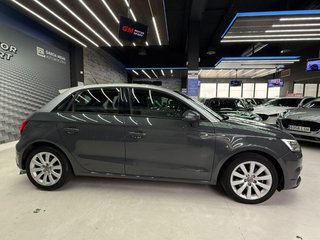 AUDI A1 Sportback 1.6 TDI Attraction