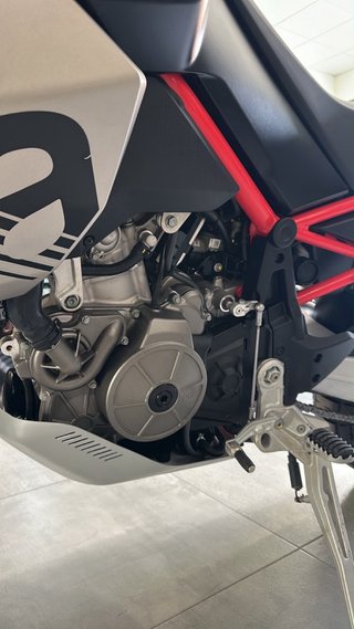 Aprilia Tuareg 660 E5 Negra/Roja NUEVA A ESTRENAR