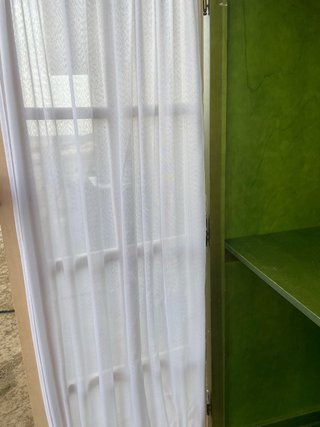 Armario ropero de madera maciza