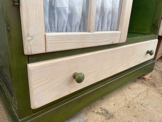 Armario ropero de madera maciza