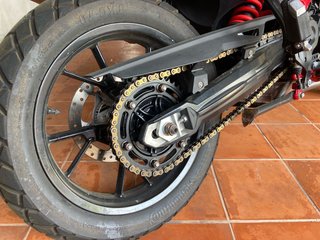 BMW F700GS 2016 Negra/Roja - 42.000km