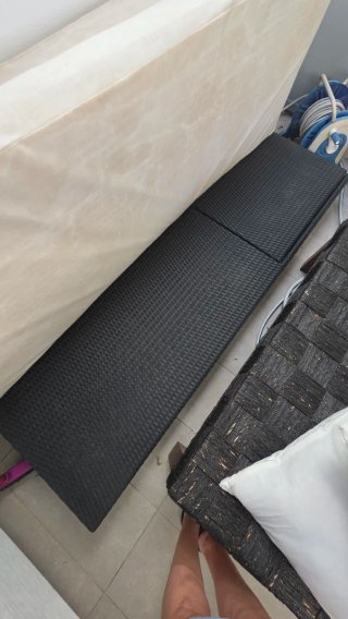 Conjunto de jardín beige y negro