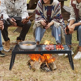 Parrilla de Campamento Plegable, Rejilla de Malla de Acero de Alta Resistencia, Rejillas de Camping Portátiles de 57 cm sobre Fogata, Equipamiento de Cocina para Fuego de Campamento con Bolsa de T...