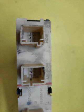 MOTOR ELEVALUNAS DERECHO PEUGEOT 307CC Brose