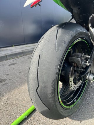 Kawasaki ZX10-R Sportbike Negra y Verde
