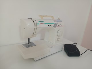 Macchina da cucire Necchi Laser 190