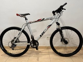 Bicicleta Montaña Giant XTC 4 Plata