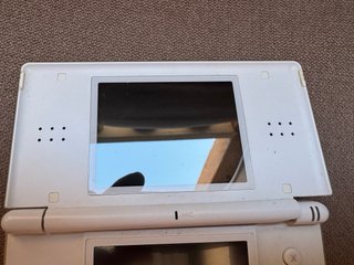 Nintendo DS Lite Bianco - Solo per Ricambi Non Funzionante