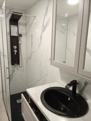 Baños y cocinas