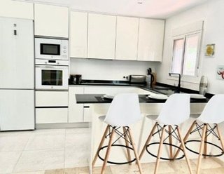 Piso en alquiler en Los Naranjos - Las Brisas en Marbella