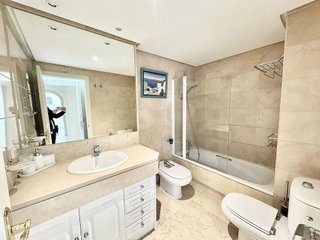 Piso en alquiler en Los Naranjos - Las Brisas en Marbella