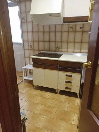 Piso en alquiler en Camino de Ronda - Rosaleda en Granada