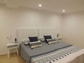 Casa adosada en alquiler en Nueva Andalucía centro en Marbella