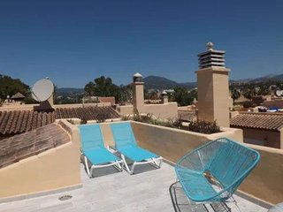 Casa adosada en alquiler en Nueva Andalucía centro en Marbella