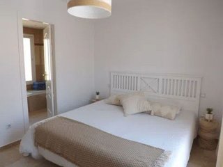 Casa adosada en alquiler en Nueva Andalucía centro en Marbella