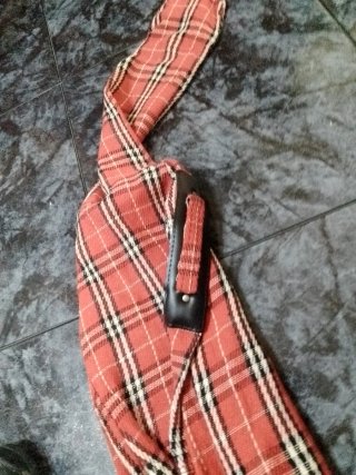 Funda de guitarra a cuadros