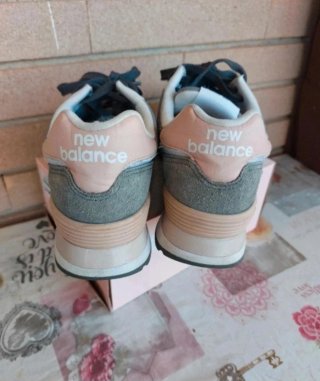 Scarpe New Balance grigie e rosa