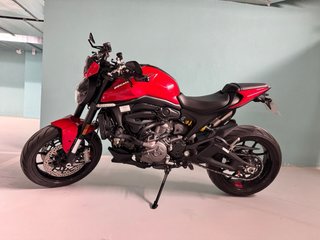 Ducati Monster 937
