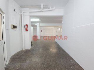 Local comercial en venta en Les Planes en Sant Joan Despí