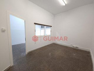 Local comercial en venta en Les Planes en Sant Joan Despí
