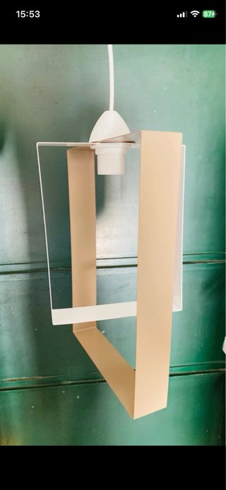 Lampadario moderno beige e bianco