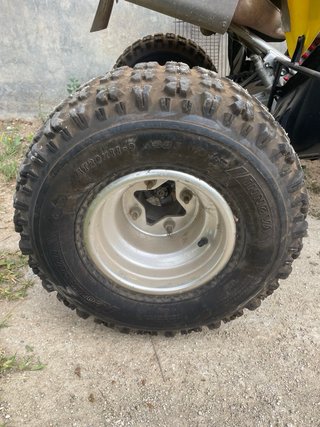 Quad Suzuki LTZ 400 Amarillo